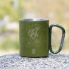 zeleno-kanche-za-planina-prehodi-podarak green laser engraved metal mug with carabiner and bear hiker design, engraved quote in Bulgarian “Forward and upward”